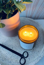 Load image into Gallery viewer, Signature Amber 400ml