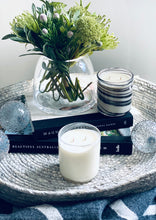 Load image into Gallery viewer, Vogue Swirl 390ml